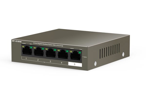 Switch 5 Porte Gigabit Desktop con 4 porte PoE+ IP-COM